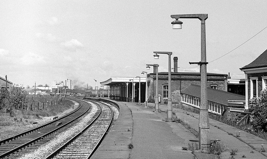 Northampton platform at Market Harborough