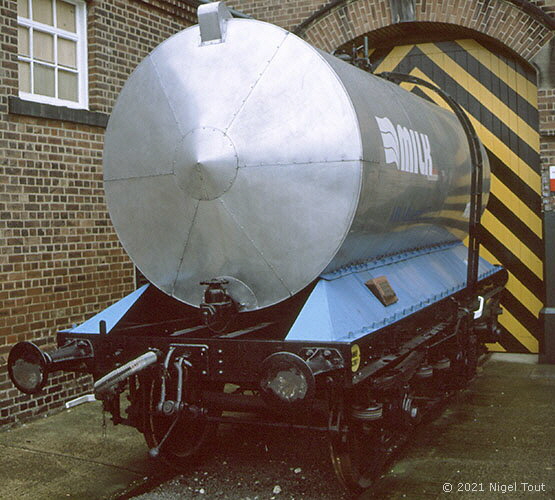 Milk tank wagon, NRM