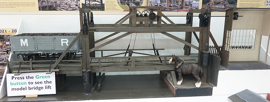 Model of the Stephenson lift bridge